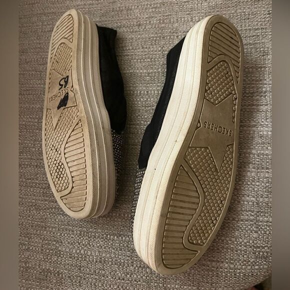Beautiful Skechers street memory foam loafers size 6 - Picture 7 of 8